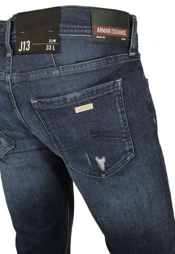 jeansy Armani Exchange