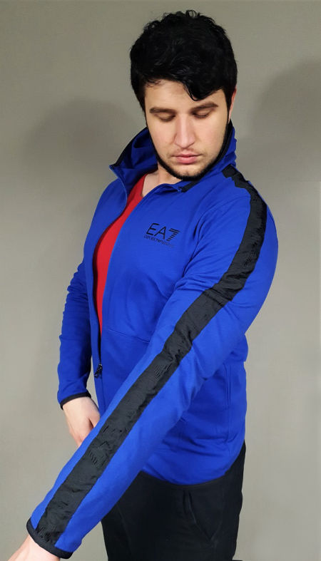 szafirowa bluza z kapturem EA7