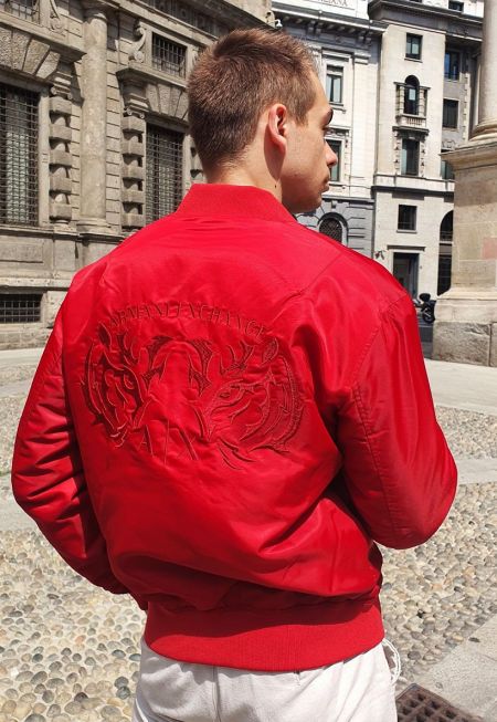 czerwona kurtka Armani Exchange