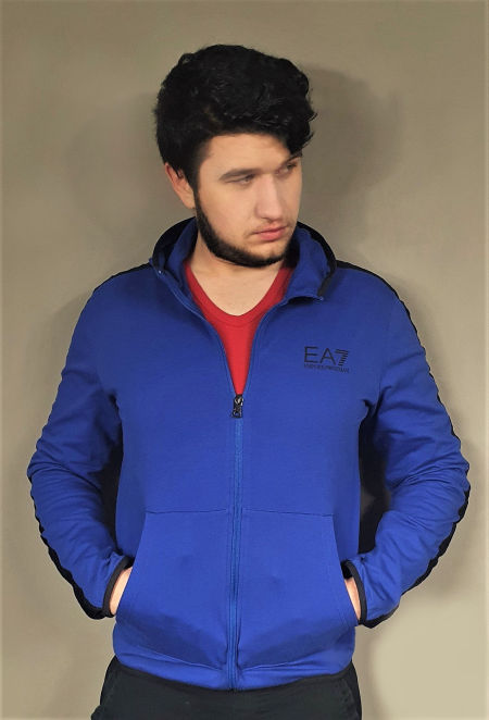 szafirowa bluza z kapturem EA7
