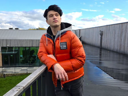 pomarańczowa kurtka puchowa Armani Exchange zdjęcie 3