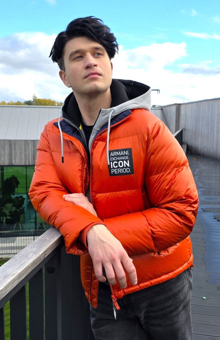 pomarańczowa kurtka puchowa Armani Exchange zdjęcie 1