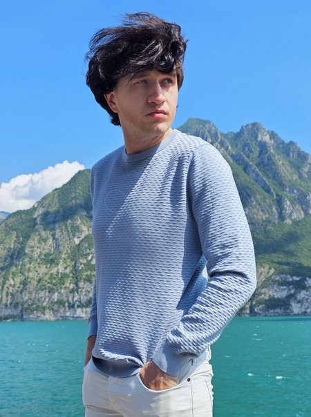 błękitny sweter Antony Morato 