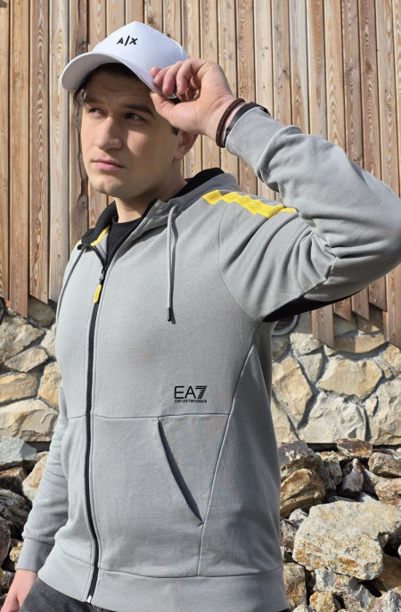 szara bluza Emporio Armani EA7  zdjęcie 1